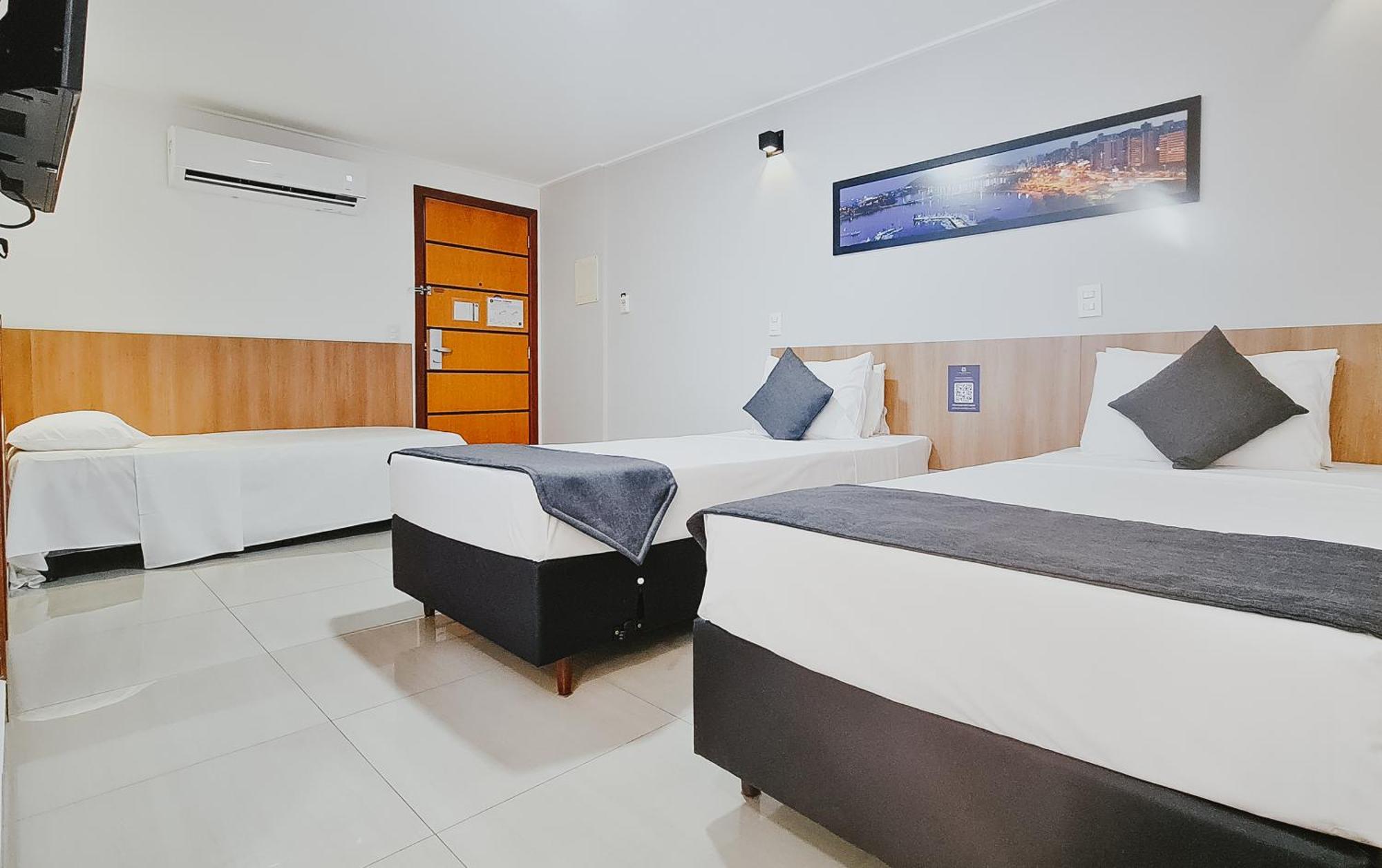 Alameda Vitoria Hotel Bagian luar foto