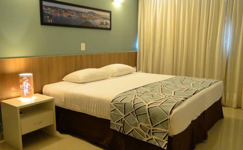 Alameda Vitoria Hotel Bagian luar foto